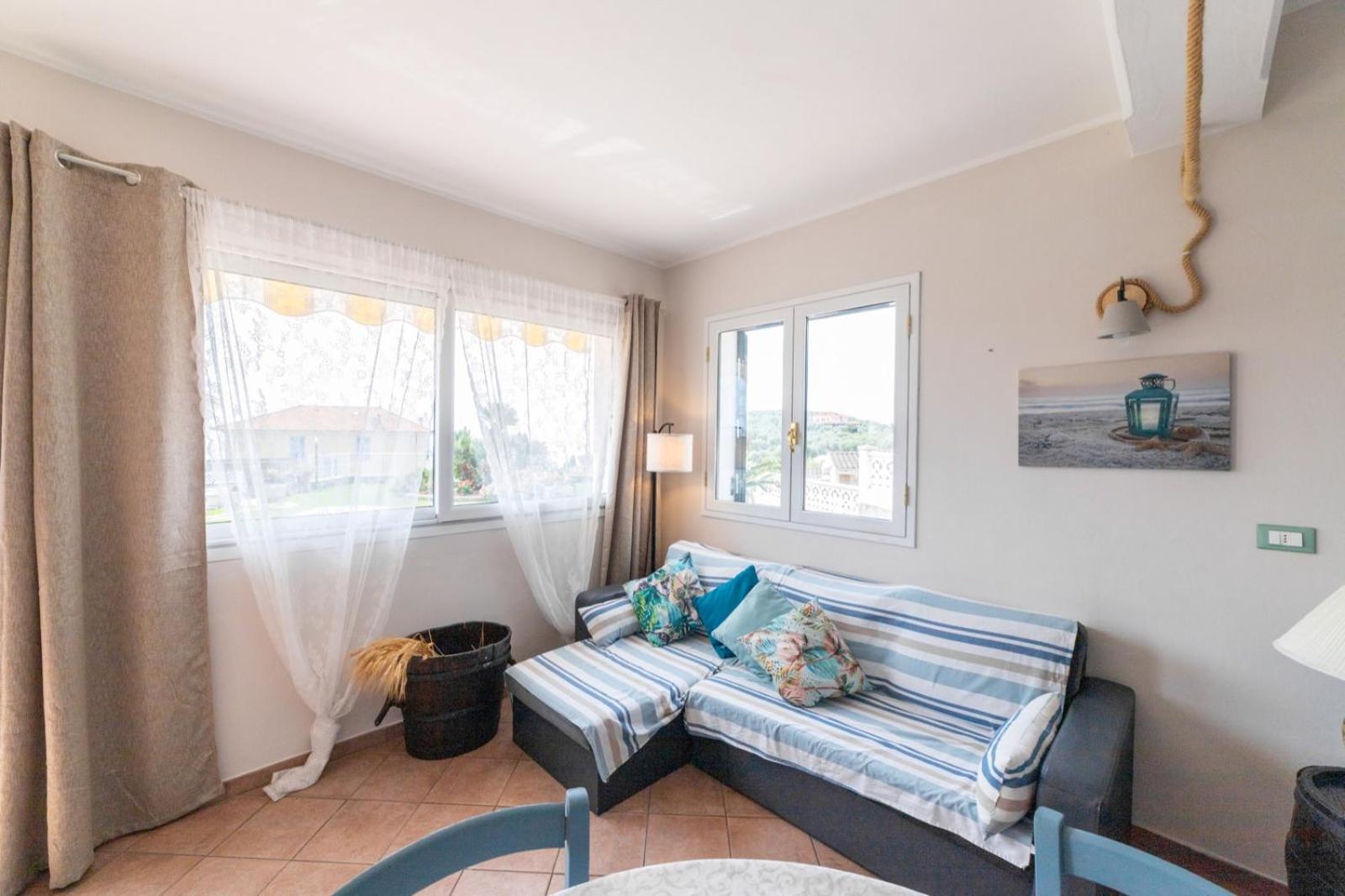 Apartamento Chez Elle Imperia Habitación foto