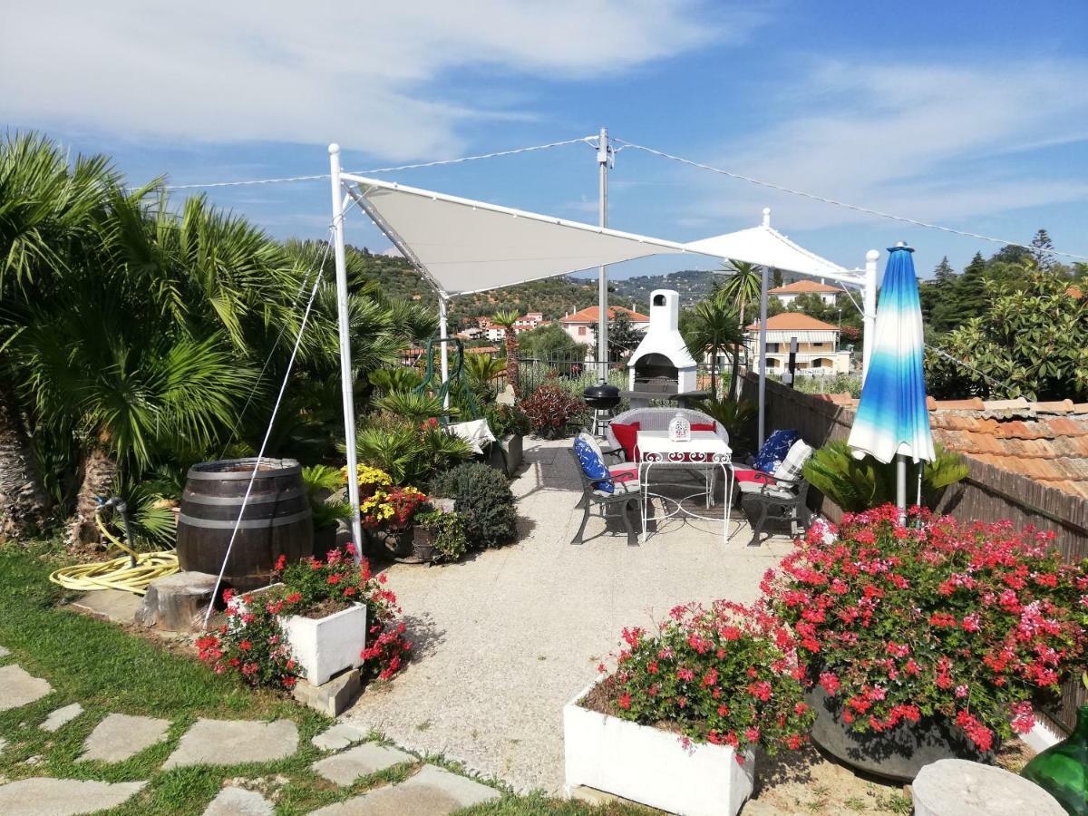 Apartamento Chez Elle Imperia Exterior foto